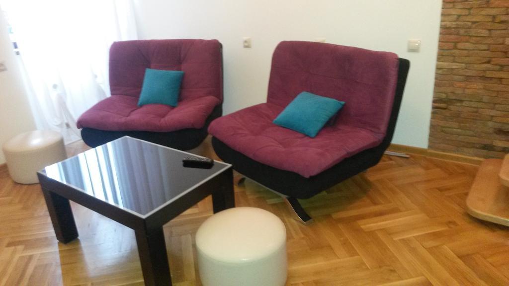 Comfortable Flat In Central Tbilisi Bilik gambar